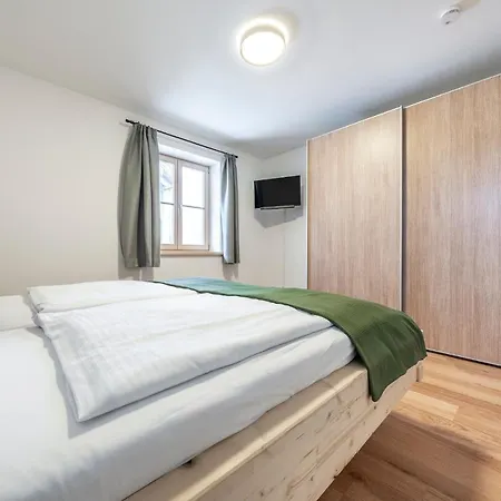 Alpenrose Apartment *